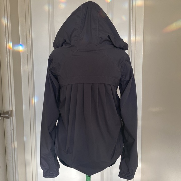 Lululemon Jacket - Picture 2 of 5